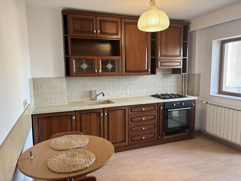 Libertatii nr. 1, proprietar, vand apartament 3 camere,  comision zero